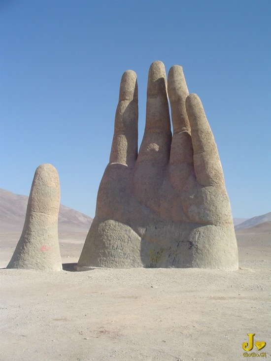 hand-of-Atacama1.jpg